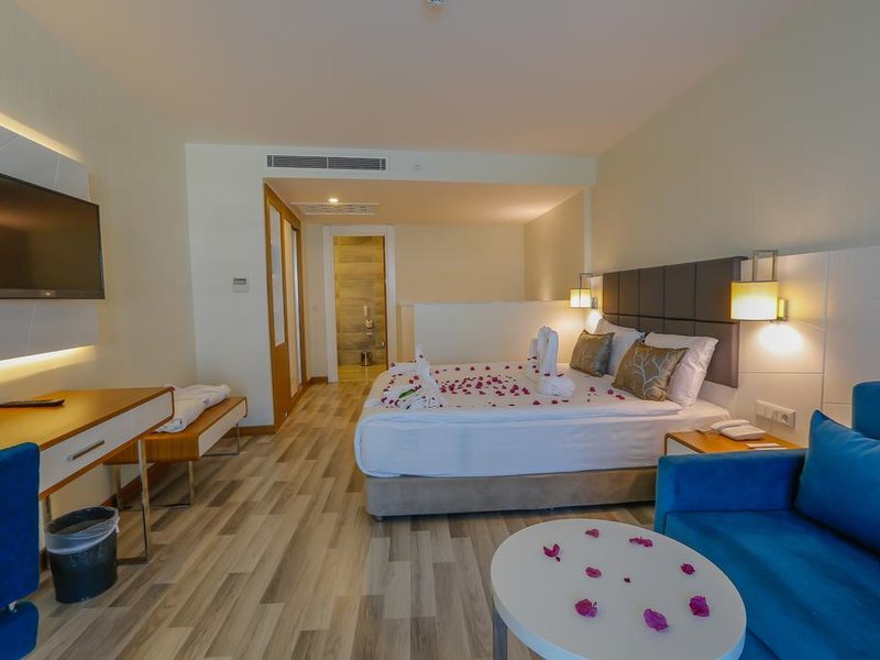 Xoria Deluxe Hotel 278000