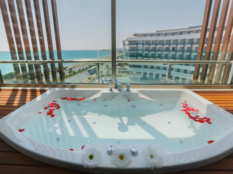 Xoria Deluxe Hotel 278011