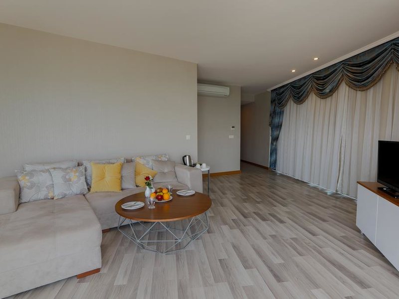 Xoria Deluxe Hotel 278013