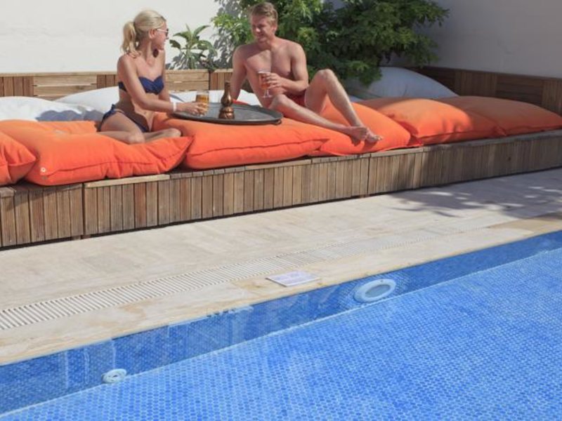 Xperia Kandelor Hotel 105908