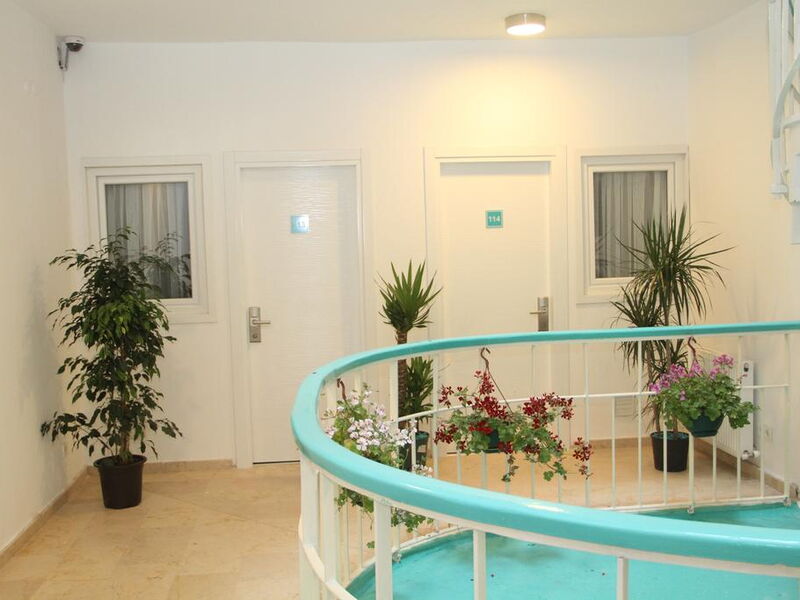 Yazar Hotel 244617