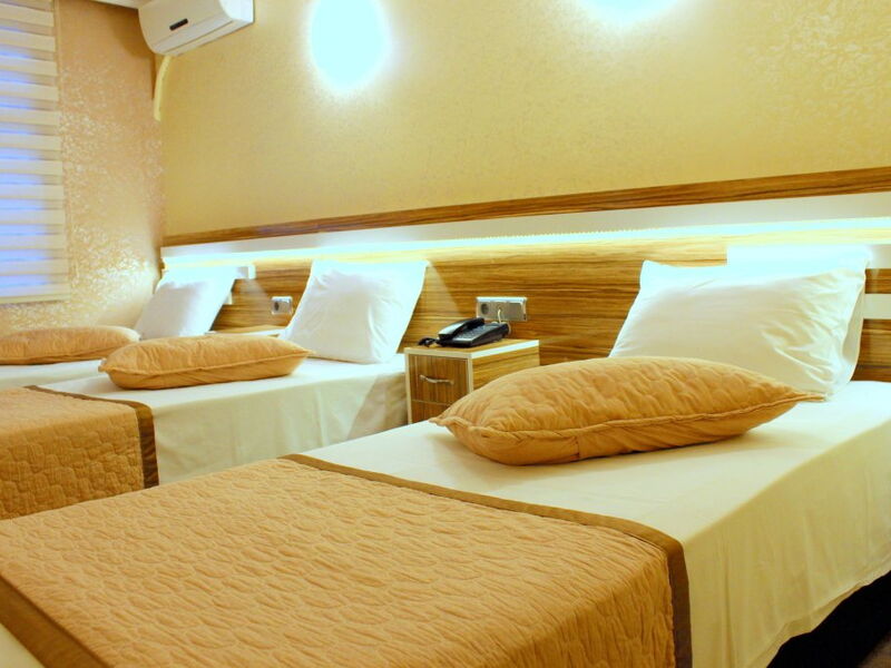 Yaztur Hotel 303023