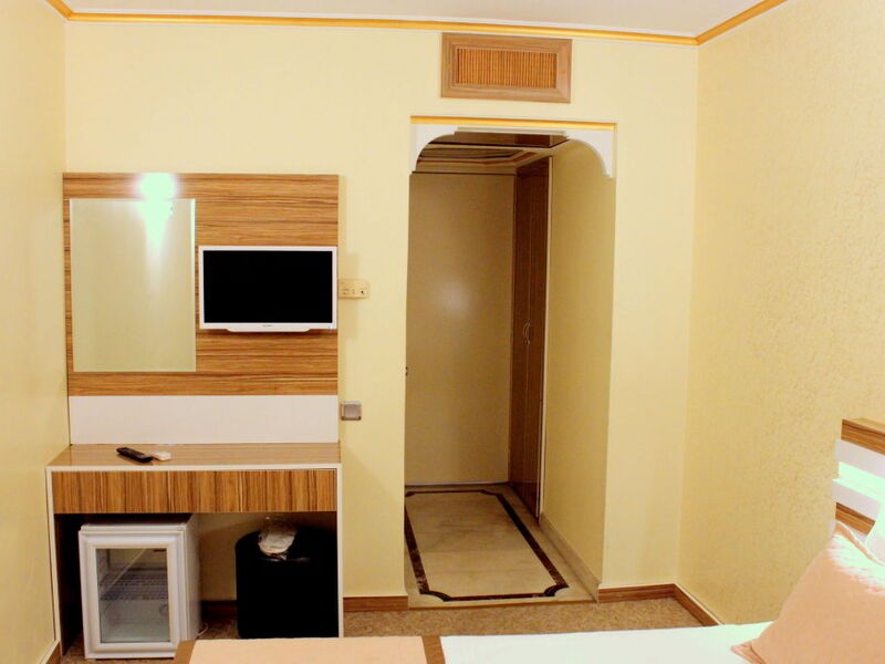 Yaztur Hotel 303033