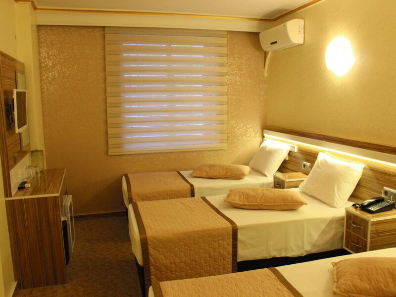 Yaztur Hotel 303034