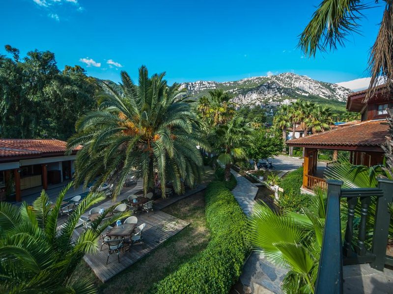 Yucelen Hotel 191027