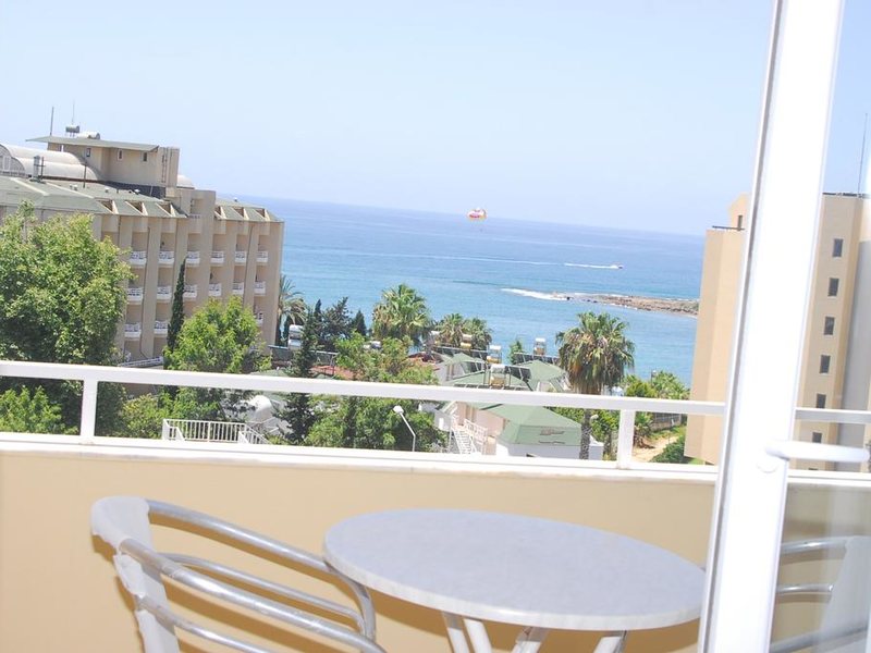 Yucesan Suite Hotel  303049