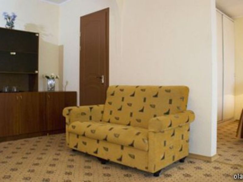 Yunost Hotel 13918