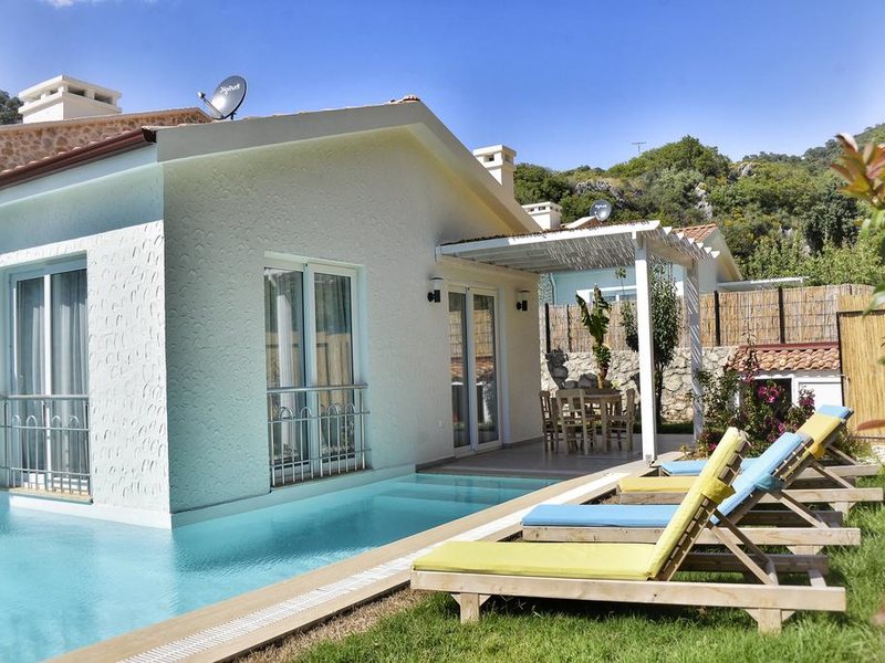 Z Exclusive Hotel and Villas  303443