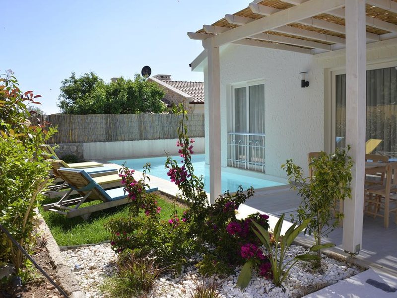 Z Exclusive Hotel and Villas  303444