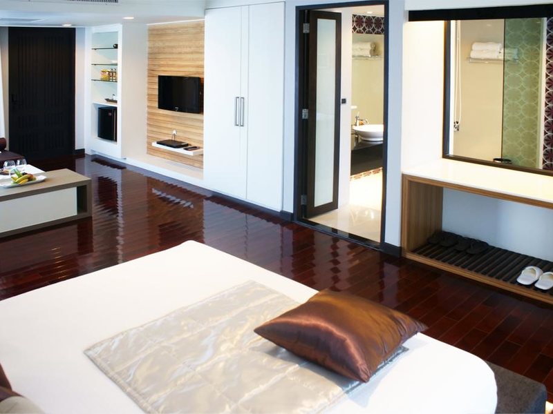 Z Through By The Zign 224570