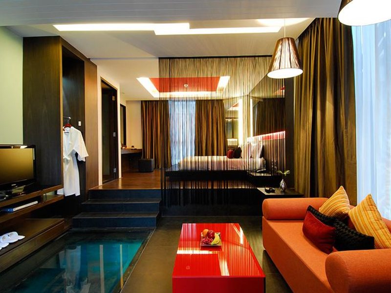 Z Through By The Zign 224582