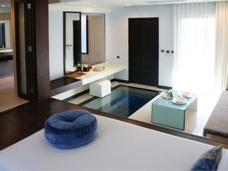 Z Through By The Zign 224585