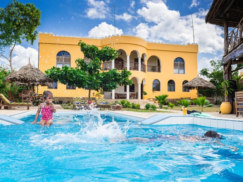 Zan View Hotel 230105