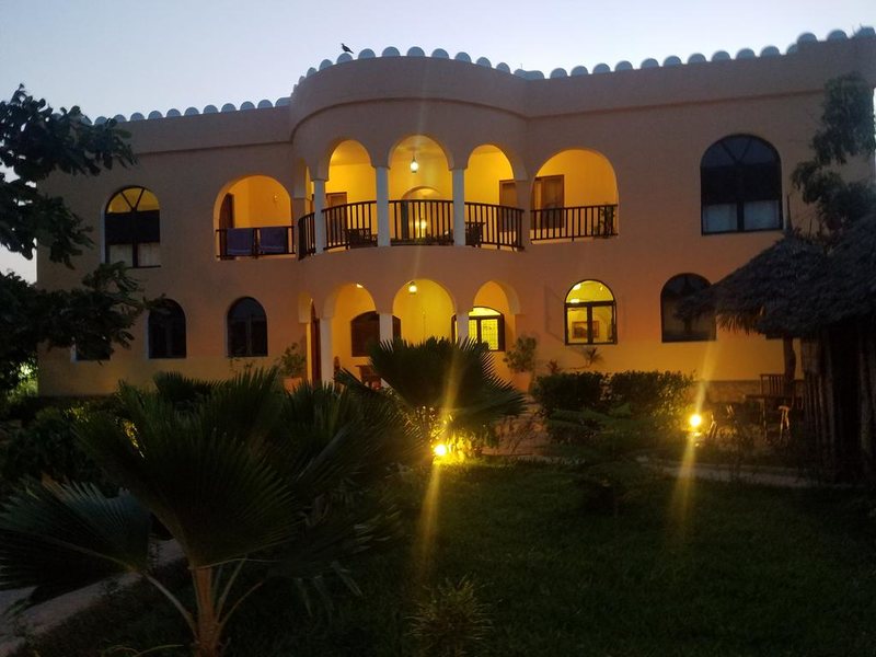 Zan View Hotel 230113