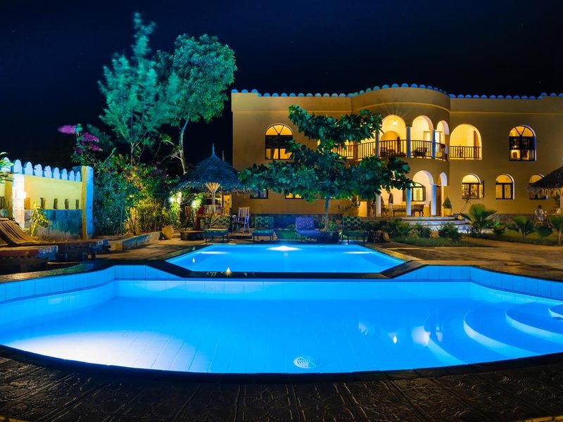 Zan View Hotel 230114