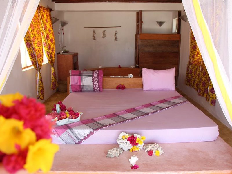 Zanzest Beach Bungalows 203240