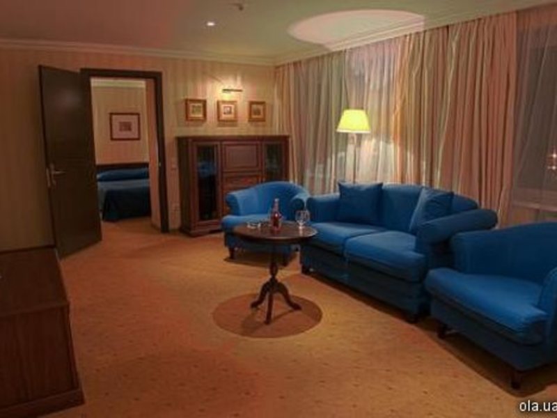 Zaporizhia Intourist Hotel 12865