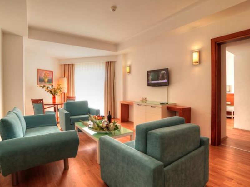 Zena Resort Hotel 106021