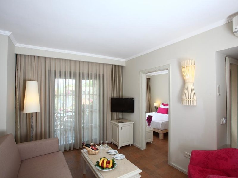 Zeytinada Hotel 188894