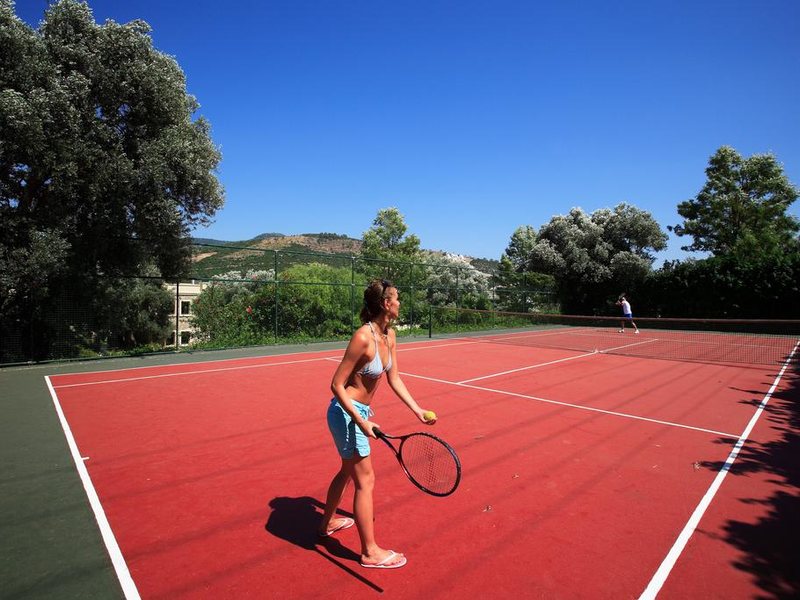 Zeytinada Hotel 188918