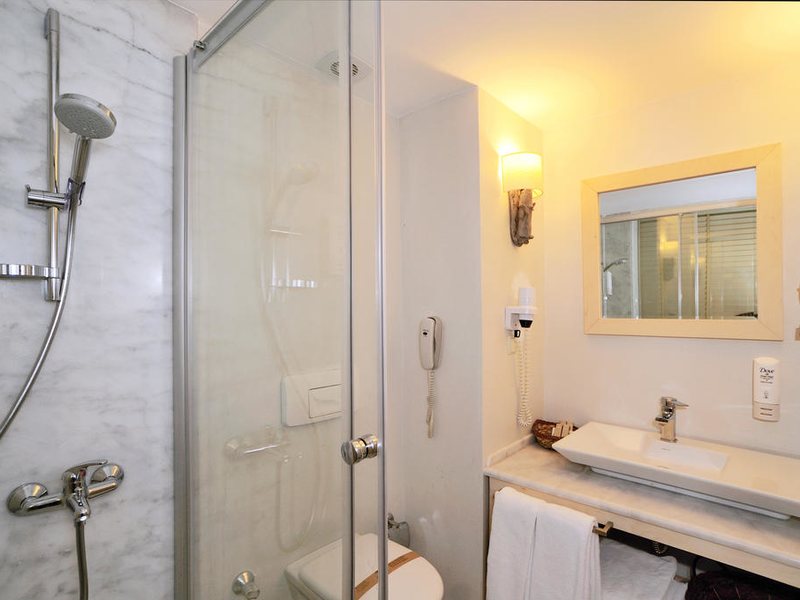 Zeytinada Hotel 188920