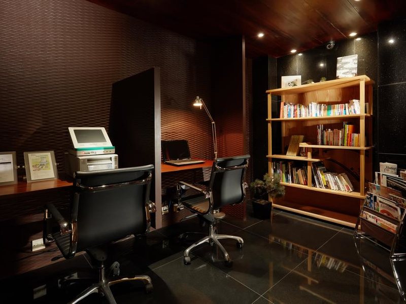 ZiQoo Hotel Apartments Dubai  297058