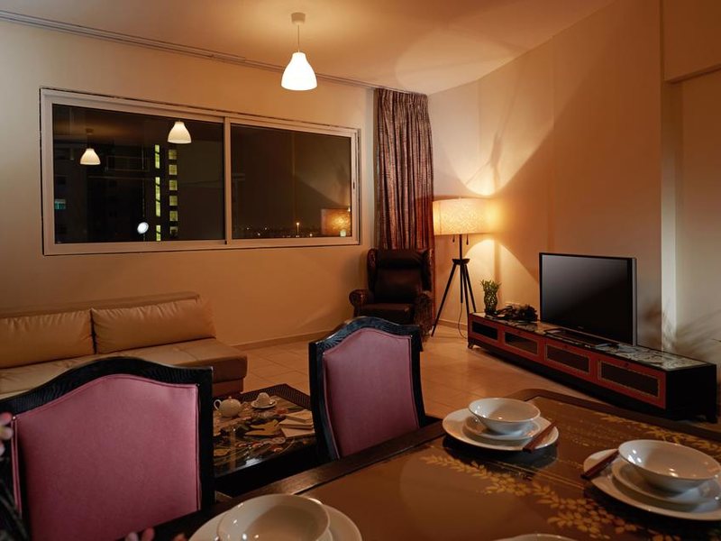 ZiQoo Hotel Apartments Dubai  297065