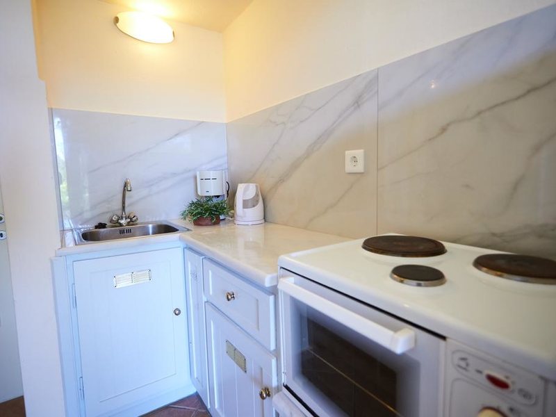 Zorbas Apartments 306797