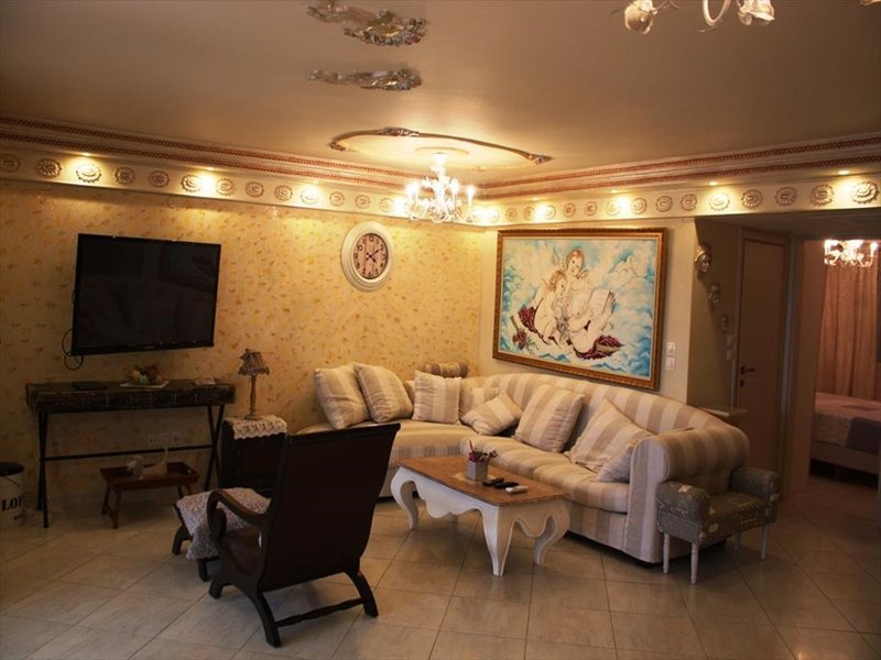  3 Bedroom Maisonette in Agia Triada RE0177 266059